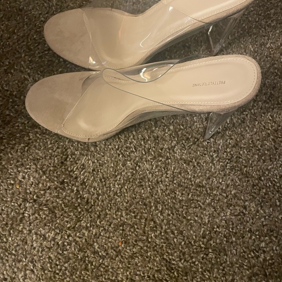 Size 11 clear sandal heel - Picture 4 of 4